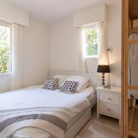 Apartment L34 Hermes Terrace Parking Ac 2mins Sea Saint-Jean-Cap-Ferrat